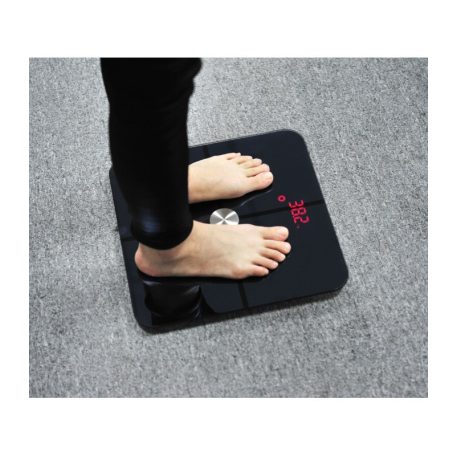 Astrum WS150 otthoni bluetooth V4.0 fekete prémium okosmérleg 150kg-ig Android/IOS