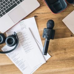   Forever BMS-300 Bluetooth 4.0 hangszóró mikrofonnal micro USB, microSD, AUX, USB porttal 3W