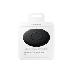   Bliszteres Samsung EP-P1100BBEGWW vezeték nélküli Qi töltő Type - C csatlakozóval